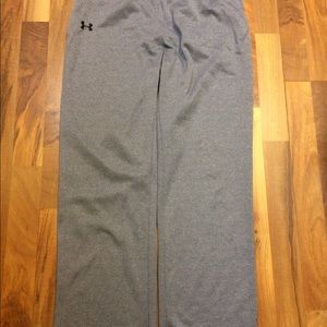 Women’s size medium under armor sweatpants